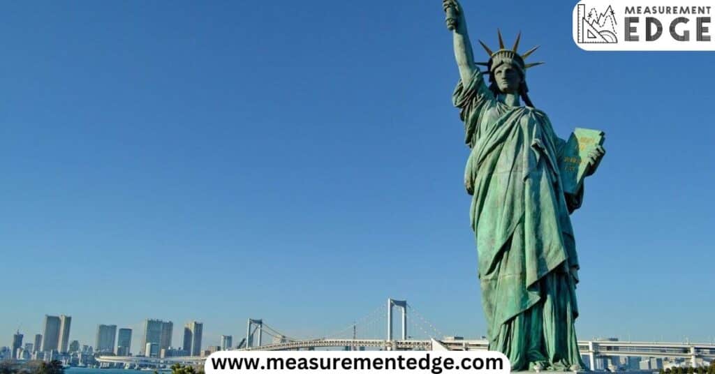 ¼ Statue of Liberty