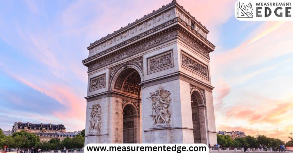 10 Things That Are 80 Feet (ft) Long 9. The Half of the Arc de Triomphe